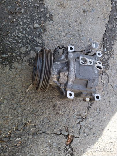 Генератор на toyota corolla 120
