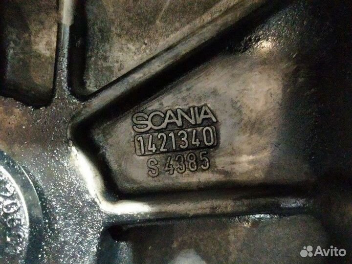 Крышка гбц клапанная Scania 4-series