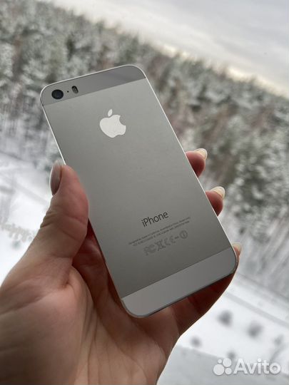 Телефон iPhone 5s (без обмена)