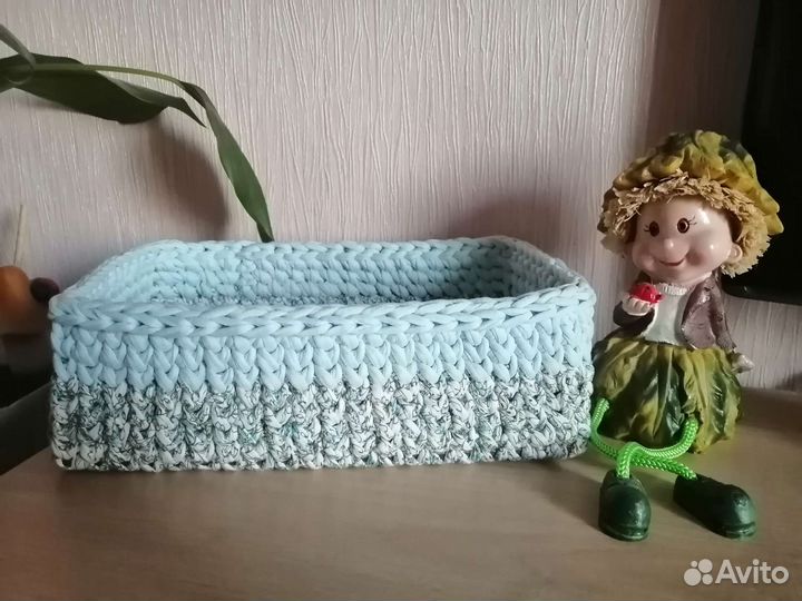 Вязаный короб из трикотажной пряжи