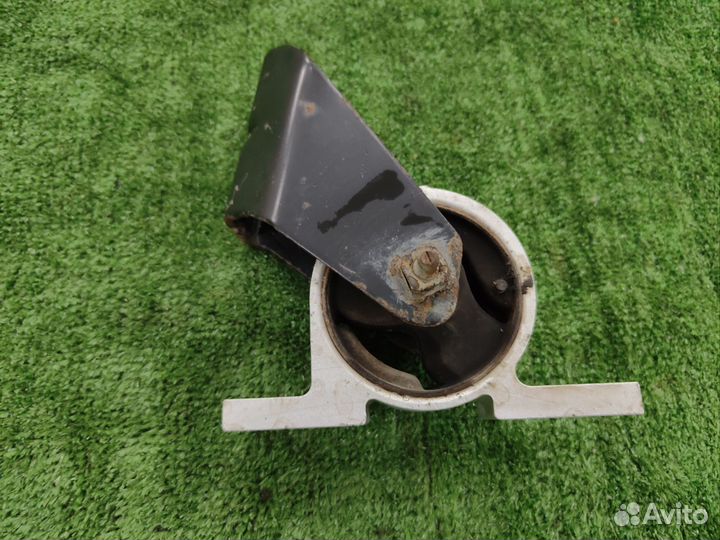 Подушка двигателя передняя Nissan Almera N16