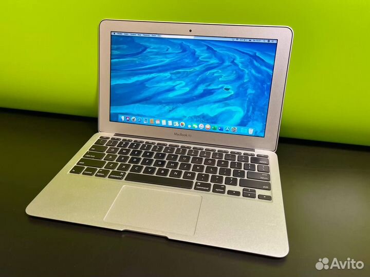 Macbook air 11 i7 256SSD 196 циклов