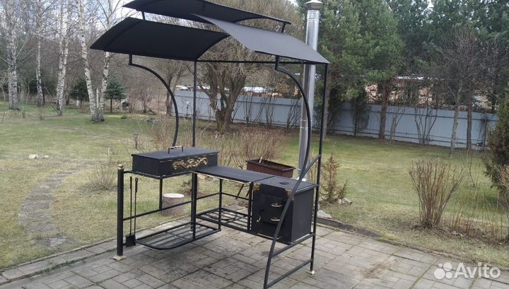 Мангал с крышей