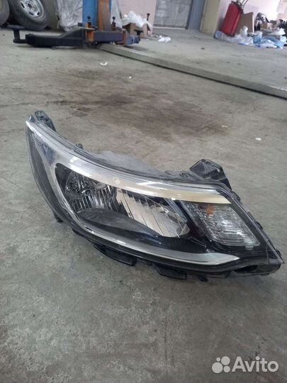 Фара передняя правая Киа Рио