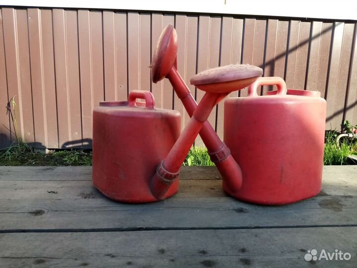 Лейка садовая