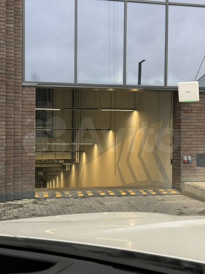 Машиноместо, 14 м²