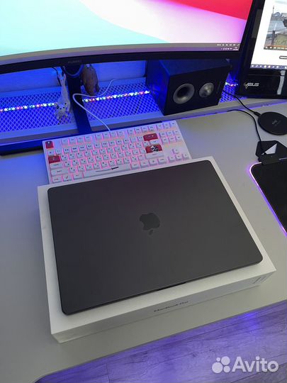 Apple MacBook Pro 16 (M3 Pro, 18Gb, 512Gb SSD)