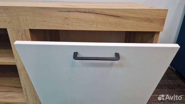 Тумба под телевизор новая