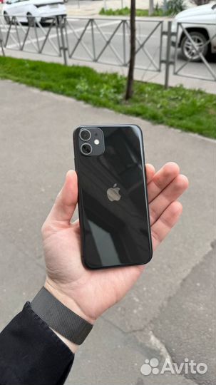 iPhone 11, 64 ГБ