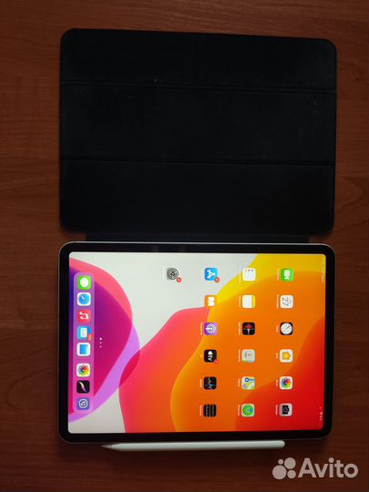 Планшет Apple iPad Pro 11