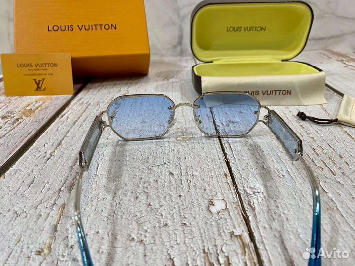 Солнцезащитные очки женские louis vuitton