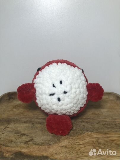 Вязанный китенок-яблоко