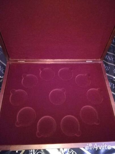 Футляры и капсулы для Зверей Королевы