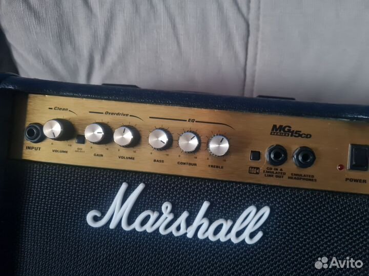 Гитарный комбоусилитель marshall MG 15CD