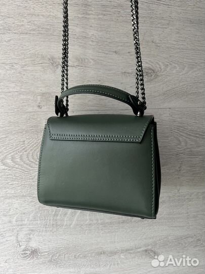 Сумка кроссбоди кожаная