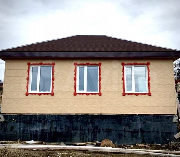 Дом 57 м² на участке 9,5 сот.