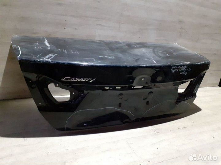 Крышка багажника Toyota