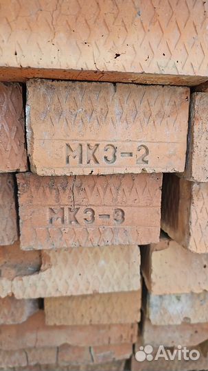 Кирпич красный