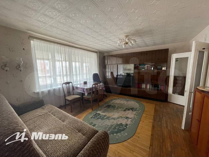 2-к. квартира, 76 м², 8/14 эт.