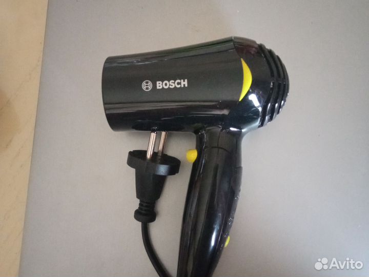 Фен Bosch Style to Go PHD1151