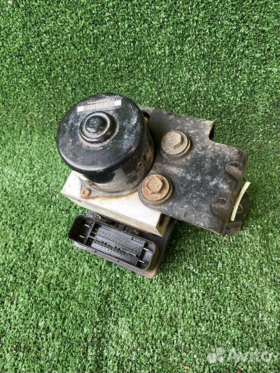 Блок ABS 2.3 передний привод 5L8T-20219–AG