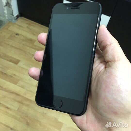 iPhone 7, 32 ГБ