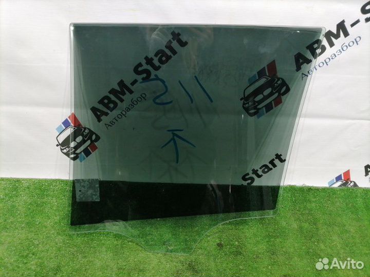 Стекло двери заднее правое Bmw X3 F25 N20B20A 2012