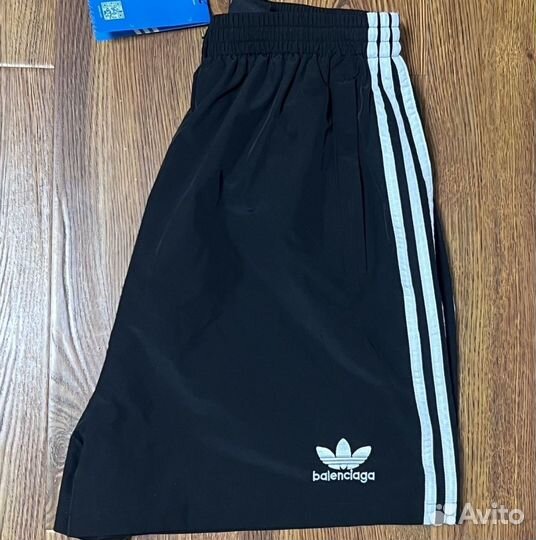 Широкие Шорты Balenciaga Adidas
