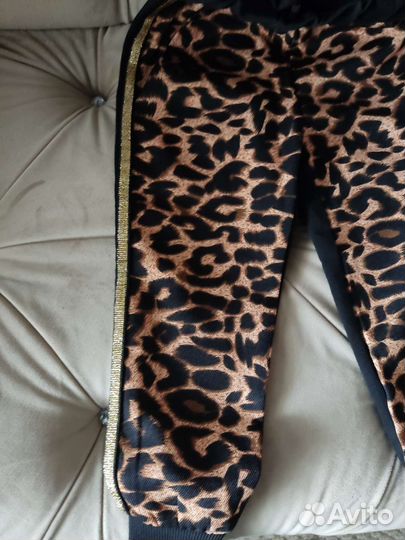 Костюм спортивный