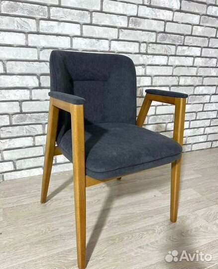 Стул обеденный