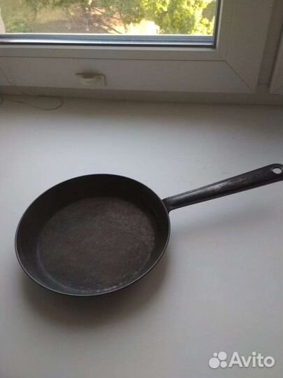 Сковороды разные