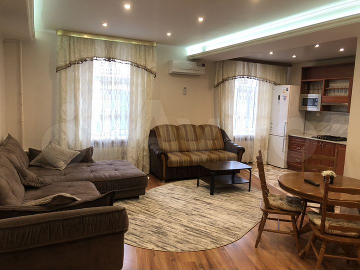 2-к. квартира, 56 м², 2/5 эт.