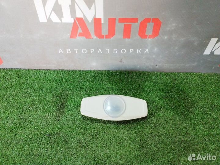 Плафон подсветки салона Ford Focus 3 седан 2.0L