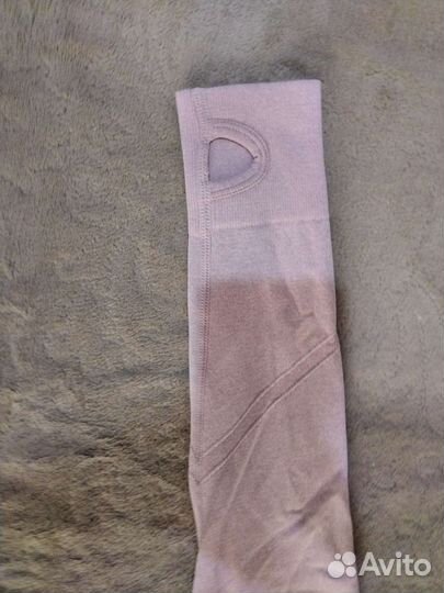 Женский спортивный костюм для занятий йогой