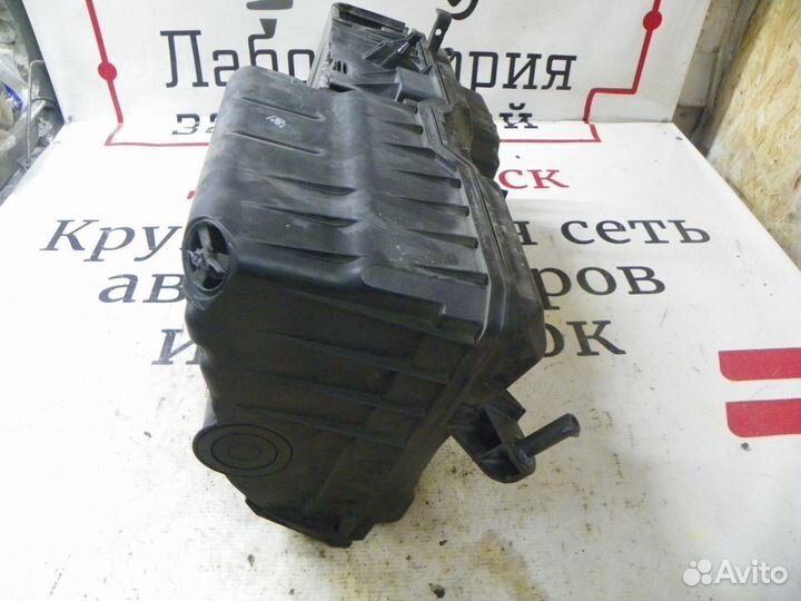 Корпус воздушного фильтра Ford S-MAX