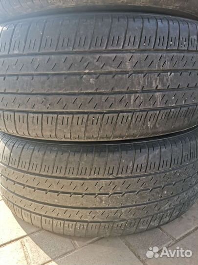 Bridgestone Dueler H/L 33 235/55 R19