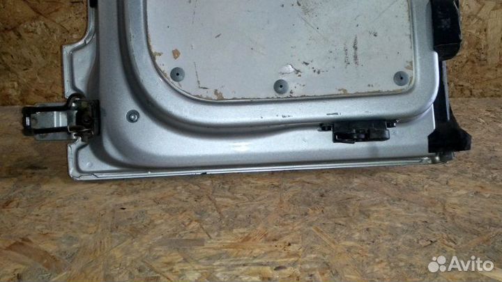 Дверь багажника правая Volkswagen Caddy 2KB 1.9