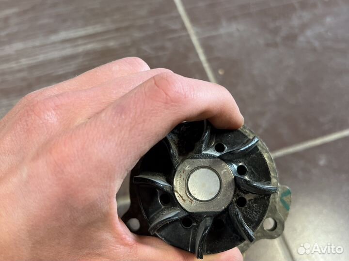 Помпа на largus