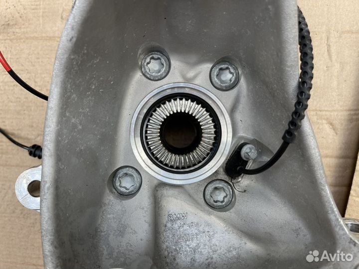 Передний левый кулак на BMW G22 G23 G26 xd