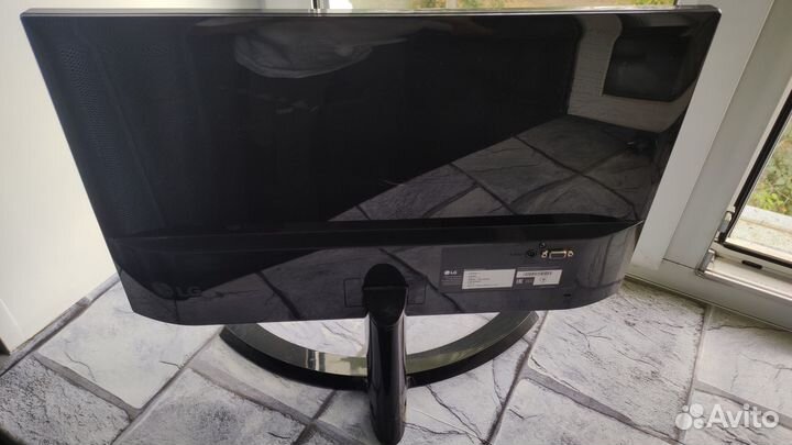 Монитор LG 22MP58A—P