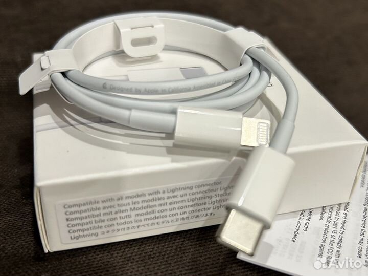 Apple Lightning USB - C Зарядный кабель на iPhone