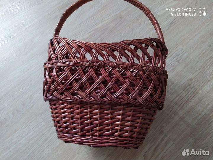 Корзина плетеная большая