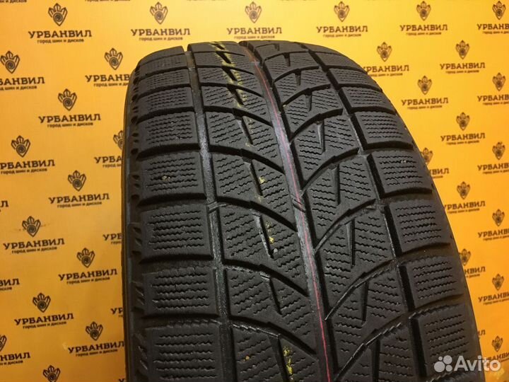 Bridgestone Blizzak WS-60 215/45 R17 87R