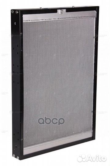 Радиатор охлаждения двигателя LRc 0765b luzar