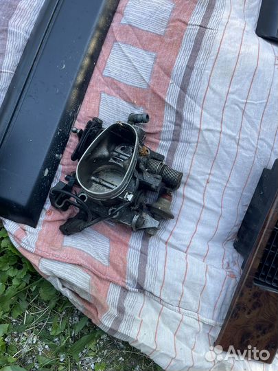 Запчасти на audi 100 c3