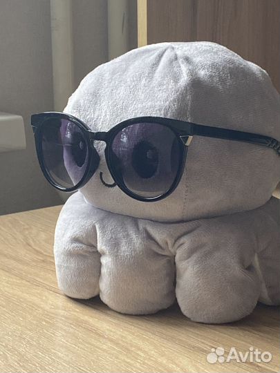 Солнечные очки женские