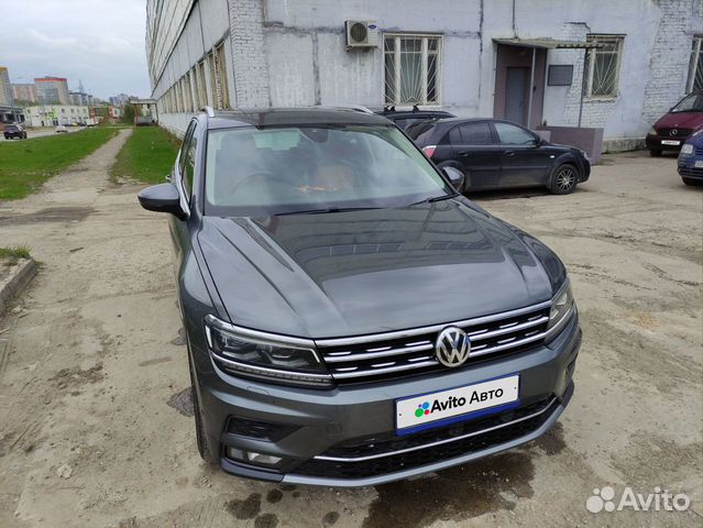 Volkswagen Tiguan 1.4 AMT, 2017, 81 025 км с пробегом, цена 2028000 руб.