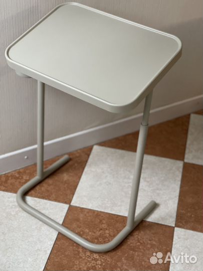Столик IKEA прикроватный приставной для ноутбука