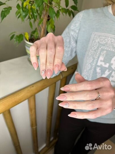 Маникюр, маникюр с покрытием, наращивание ногтей