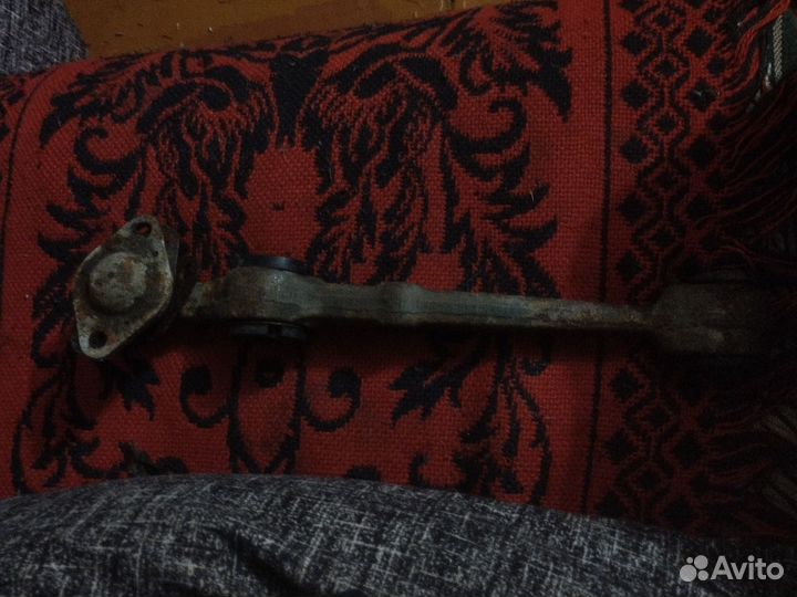 Передний рычаг